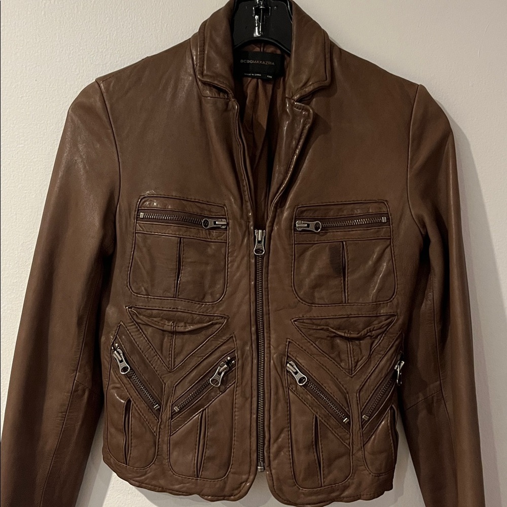 Women's Brown Leather Zip-Front Jacket - Picture 2 of 3